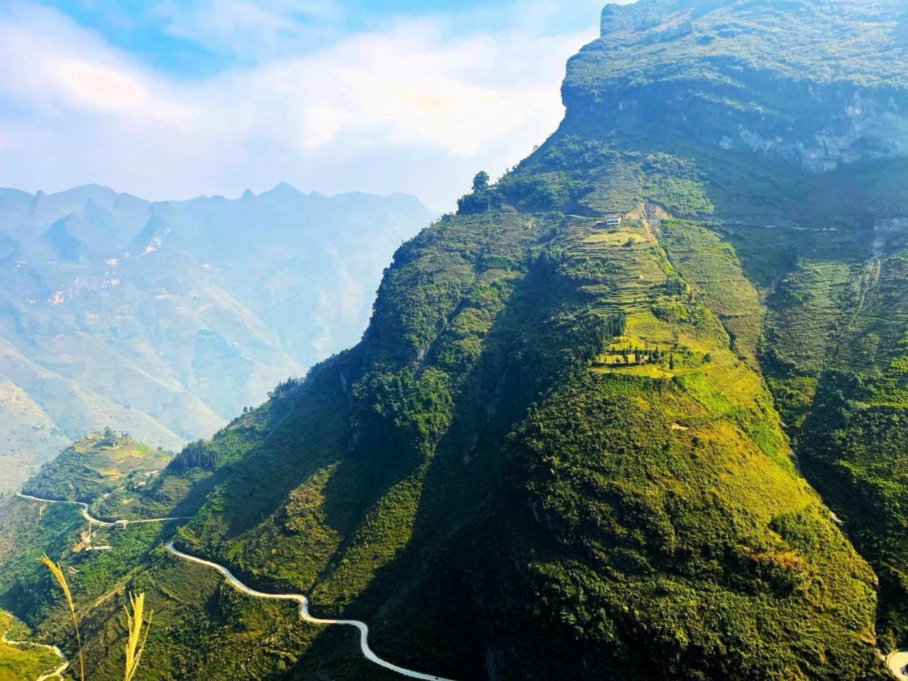Rocks Ha Giang Hostel & Tour Kültér fotó